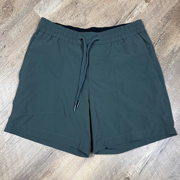 Lululemon Bowline 6" Shorts Ripstop Green Casual 4 Way Stretch - Picture 2 of 7